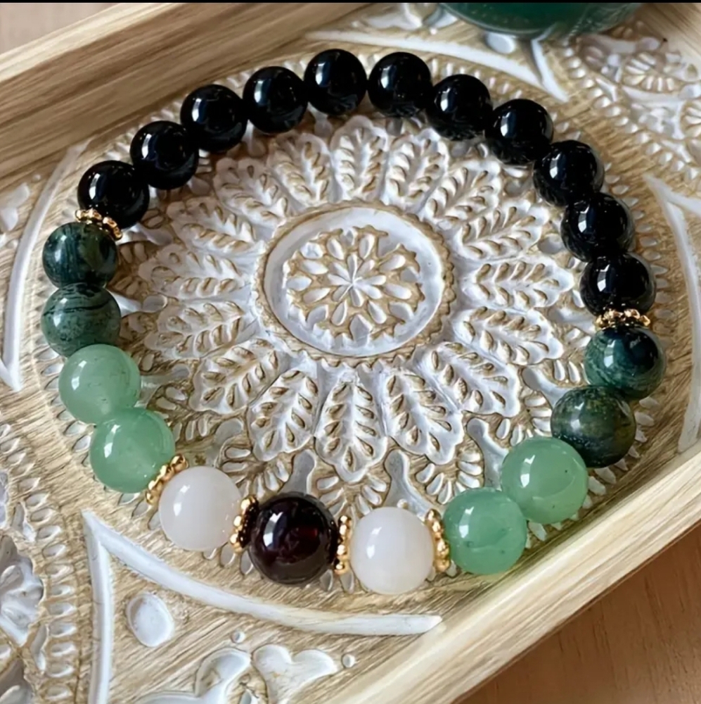 Multigemstone Multicolor Beaded Stretch Bracelet. NWT